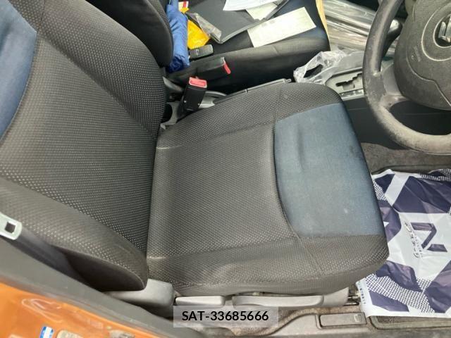 Suzuki CERVO 2007-02 8437987-18