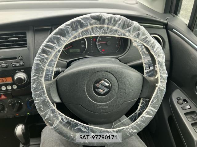 Suzuki CERVO 2006-12 8879067-17