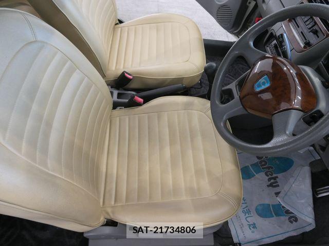 Suzuki CERVO MODE 1997-01 7508338-17