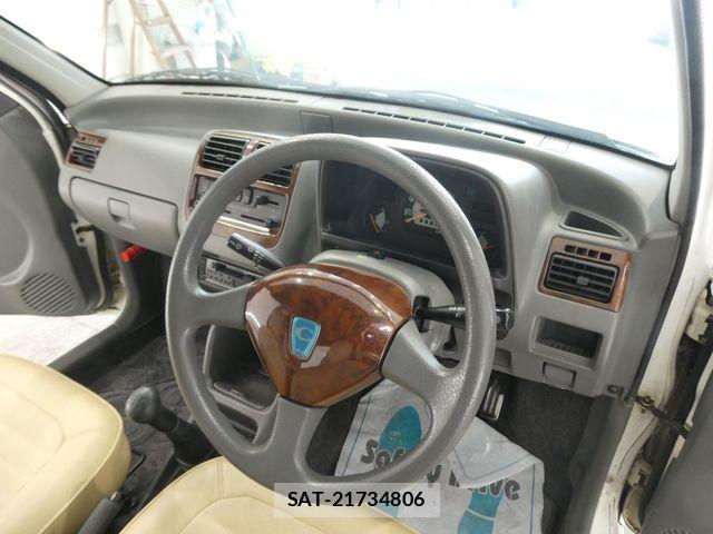 Suzuki CERVO MODE 1997-01 7508338-24