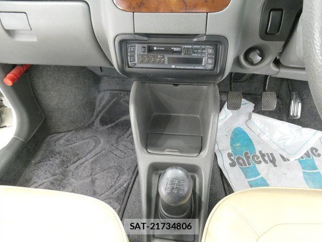 Suzuki CERVO MODE 1997-01 7508338-27