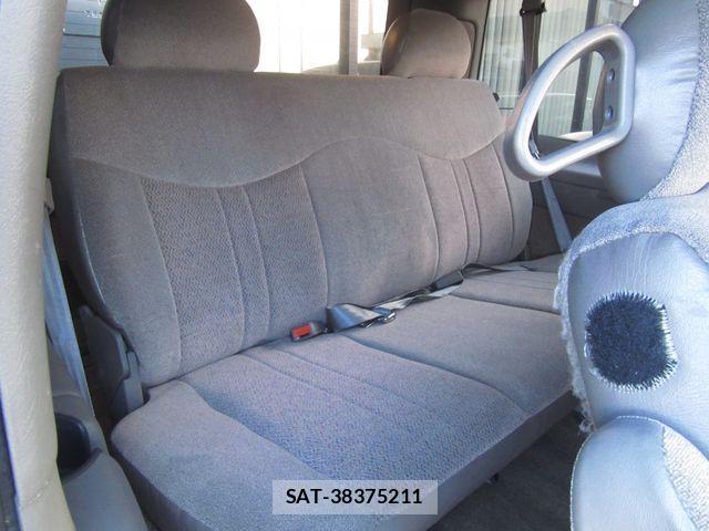 Chevrolet ASTRO 2002-08 3831981-11