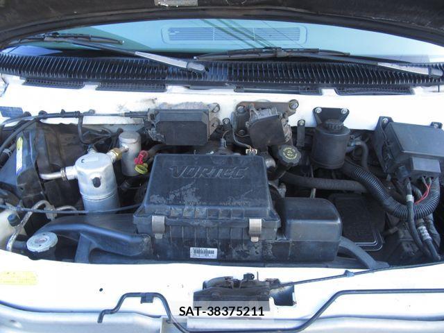 Chevrolet ASTRO 2002-08 3831981-29