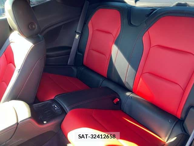 Chevrolet CAMARO 2023-05 1823165-16