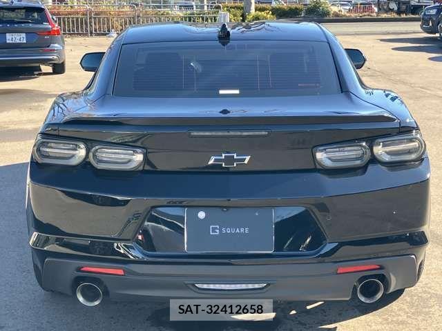 Chevrolet CAMARO 2023-05 1823165-5