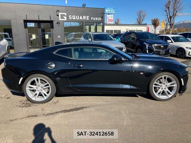 Chevrolet CAMARO 2023-05 1823165-6