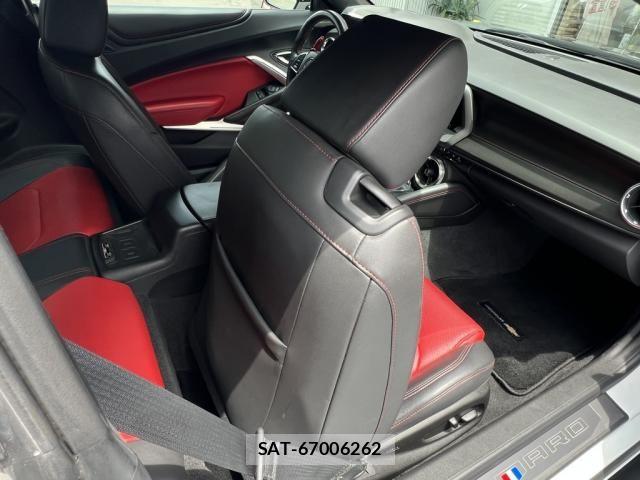 Chevrolet CAMARO 2017-12 7215983-26
