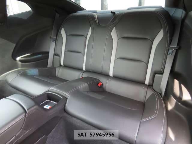 Chevrolet CAMARO 2019-05 7215982-6