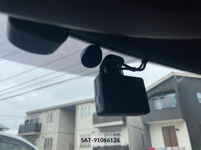 Chevrolet CAMARO 2018-06 7326151-25