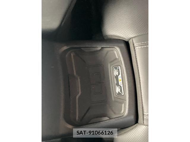 Chevrolet CAMARO 2018-06 7326151-27