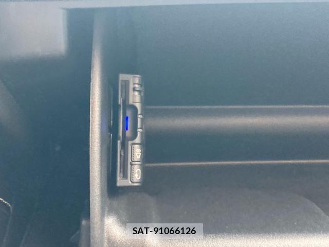 Chevrolet CAMARO 2018-06 7326151-28
