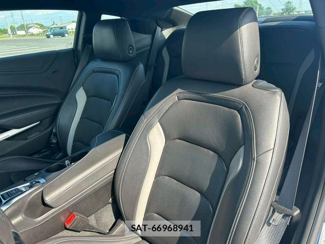 Chevrolet CAMARO 2019-04 7508339-20