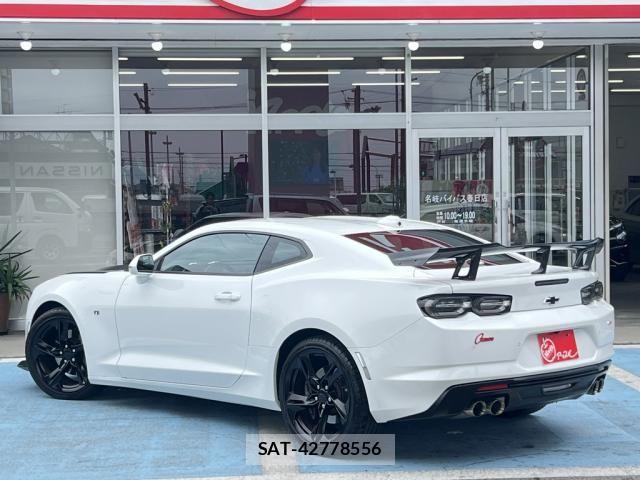 Chevrolet CAMARO 2023-04 7960922-11