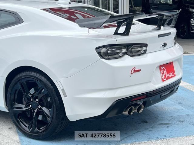 Chevrolet CAMARO 2023-04 7960922-12