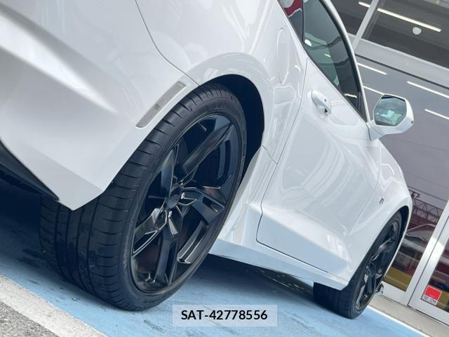 Chevrolet CAMARO 2023-04 7960922-14