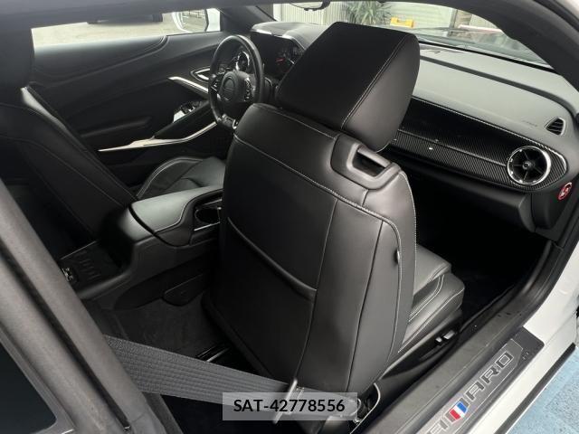 Chevrolet CAMARO 2023-04 7960922-26