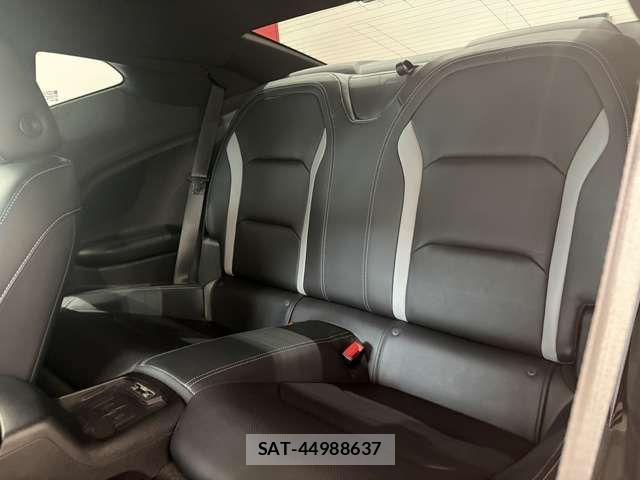 Chevrolet CAMARO 2021-06 8879068-16