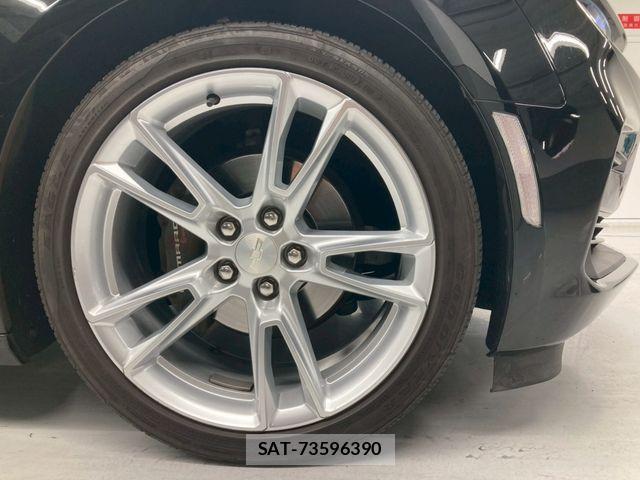 Chevrolet CAMARO 2021-02 4588767-20