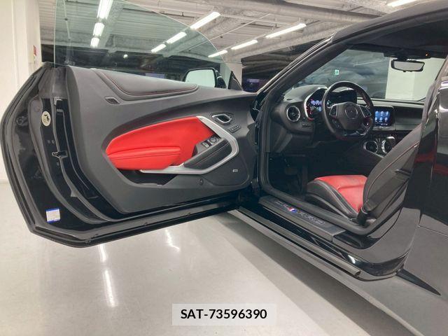 Chevrolet CAMARO 2021-02 4588767-29