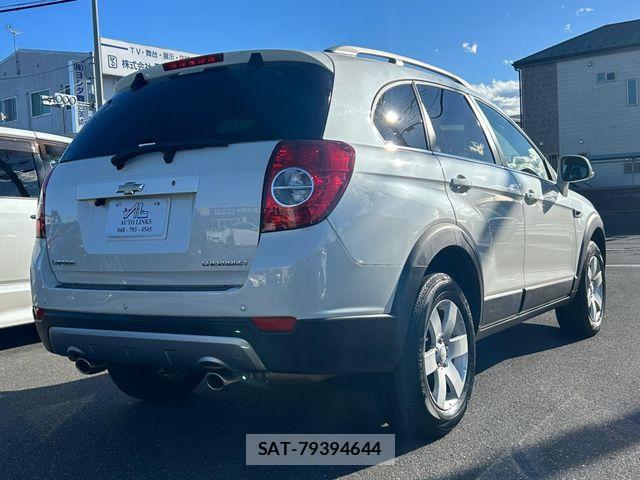 Chevrolet CAPTIVA 2012-04 5861707-4