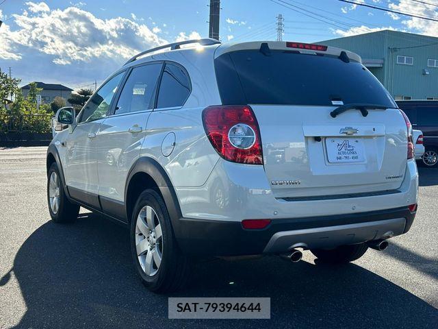 Chevrolet CAPTIVA 2012-04 5861707-6