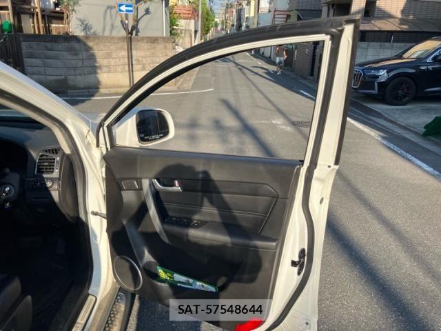 Chevrolet CAPTIVA 2013-11 8658393-16