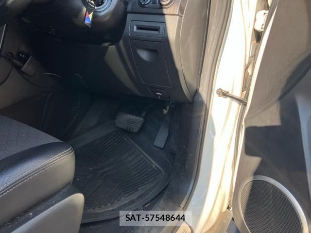 Chevrolet CAPTIVA 2013-11 8658393-20
