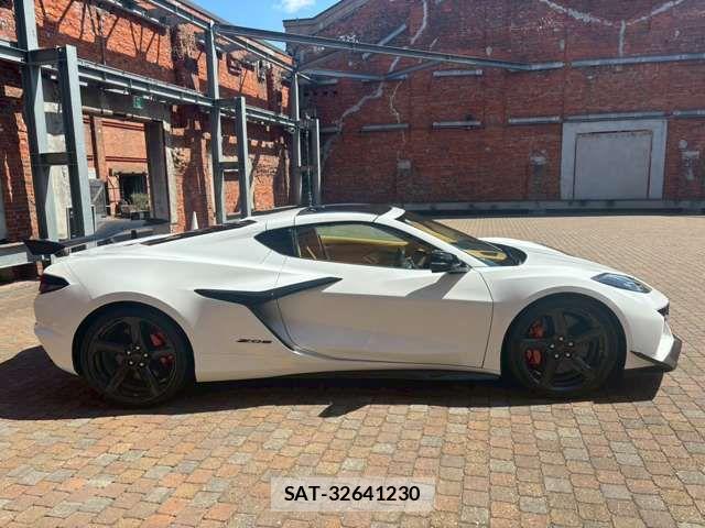 Chevrolet CORVETTE 2025-10 6675344-12