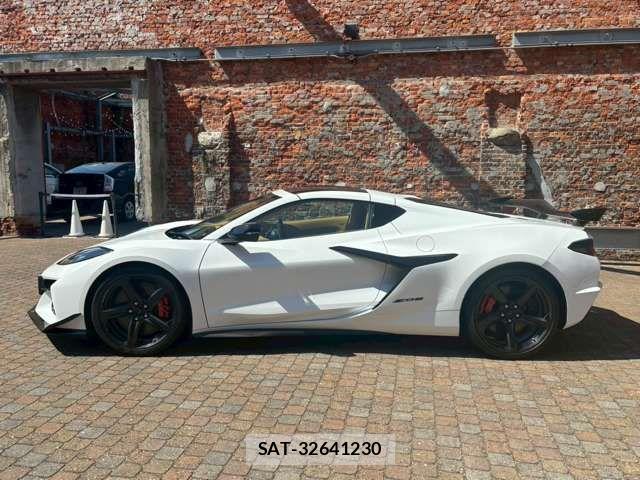 Chevrolet CORVETTE 2025-10 6675344-13