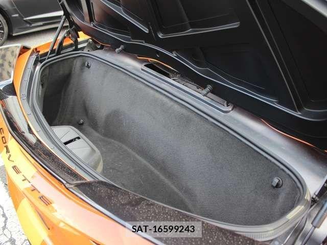 Chevrolet CORVETTE 2023-08 1823167-16