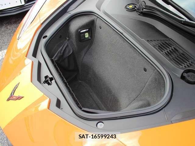 Chevrolet CORVETTE 2023-08 1823167-17