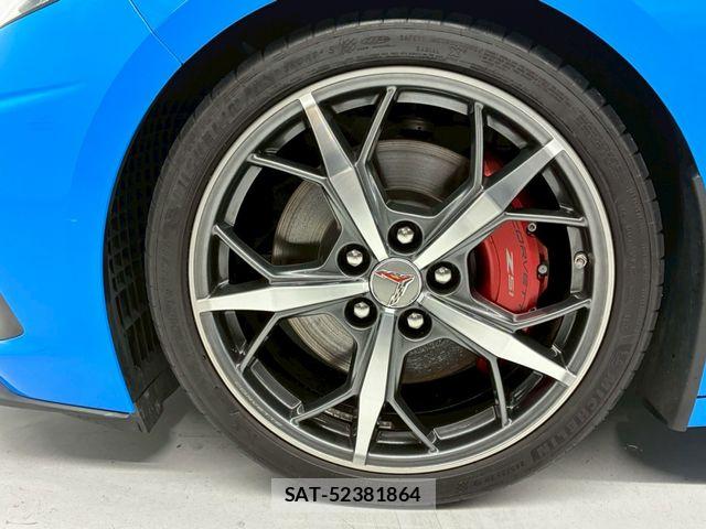 Chevrolet CORVETTE 2023-08 7615456-15