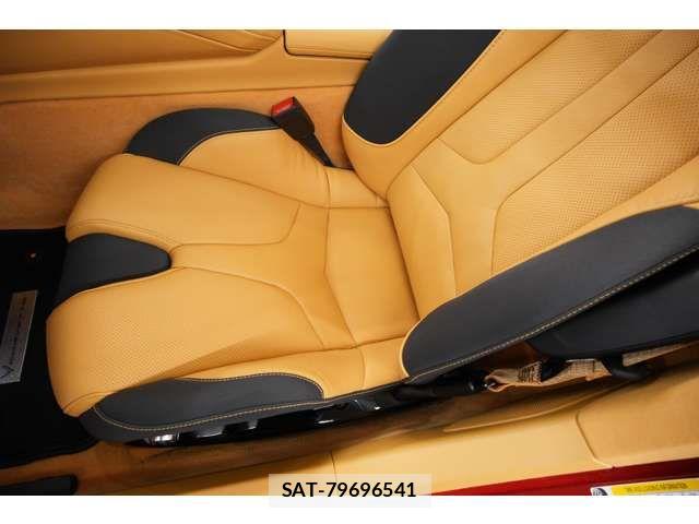 Chevrolet CORVETTE 2022-10 8073217-7