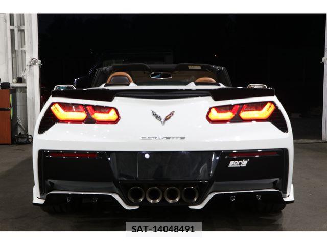 Chevrolet CORVETTE 2014-06 8098456-3