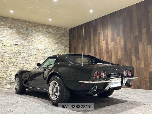 Chevrolet CORVETTE 1969-12 632775-11