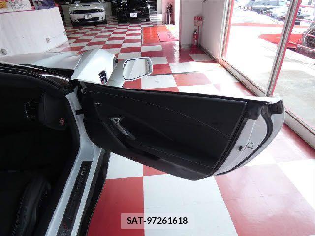 Chevrolet CORVETTE 2015-11 927189-13