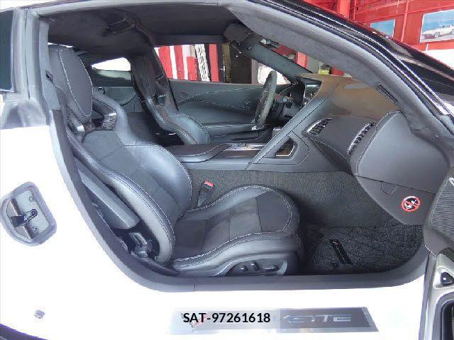 Chevrolet CORVETTE 2015-11 927189-15
