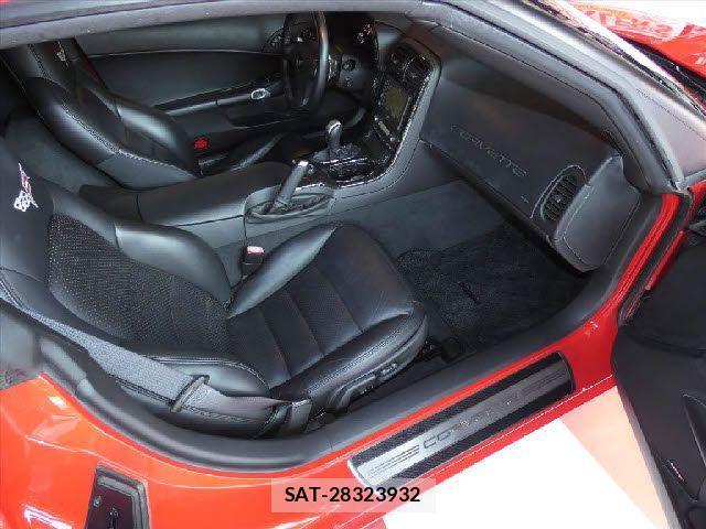 Chevrolet CORVETTE 2011-04 1219509-14
