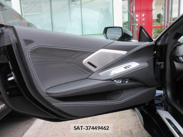 Chevrolet CORVETTE 2024-05 1301045-15