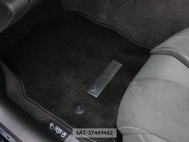 Chevrolet CORVETTE 2024-05 1301045-18