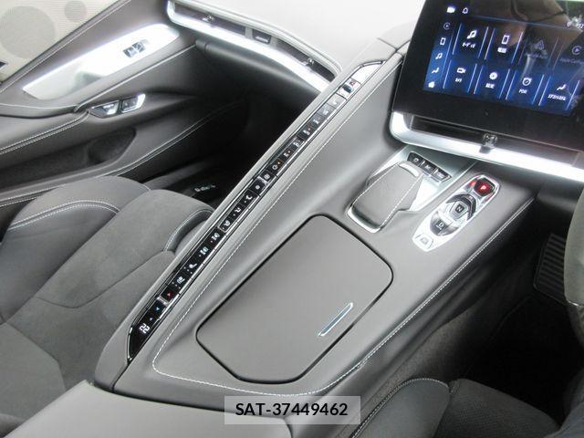 Chevrolet CORVETTE 2024-05 1301045-23