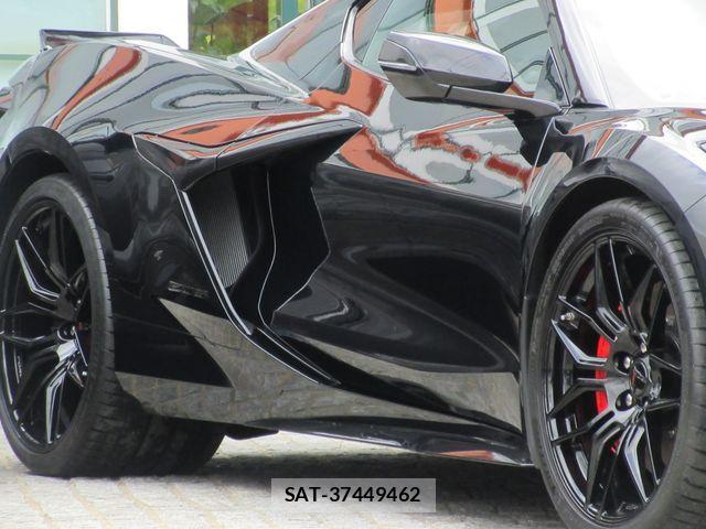 Chevrolet CORVETTE 2024-05 1301045-4