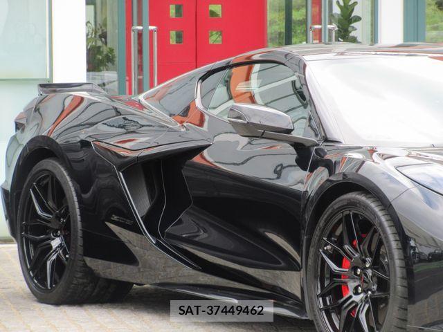 Chevrolet CORVETTE 2024-05 1301045-6
