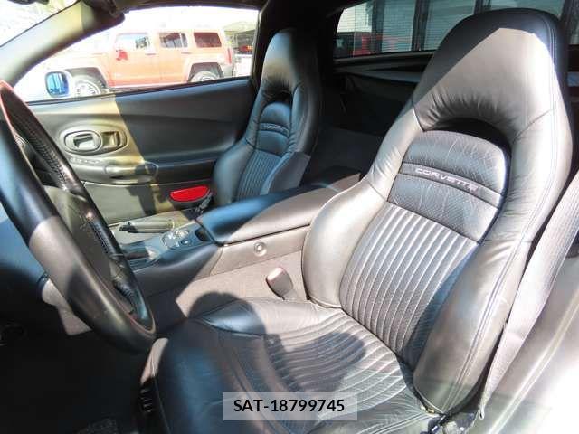 Chevrolet CORVETTE 2002-03 4039513-5