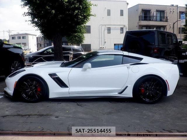 Chevrolet CORVETTE 2016-04 7453411-1
