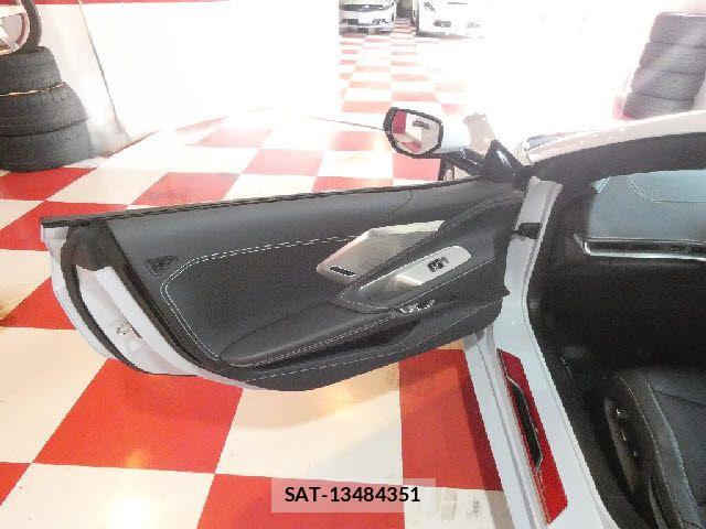 Chevrolet CORVETTE 2023-08 7453410-13