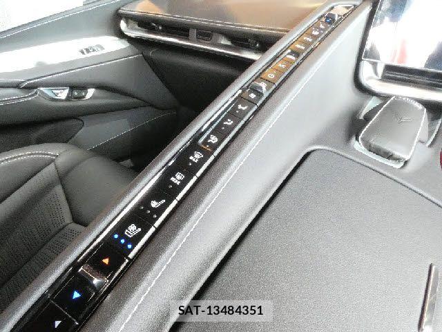 Chevrolet CORVETTE 2023-08 7453410-25