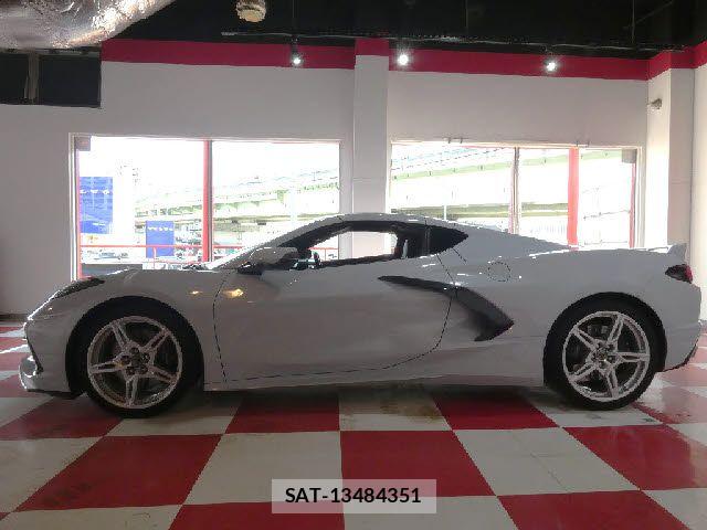 Chevrolet CORVETTE 2023-08 7453410-3