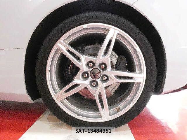 Chevrolet CORVETTE 2023-08 7453410-5