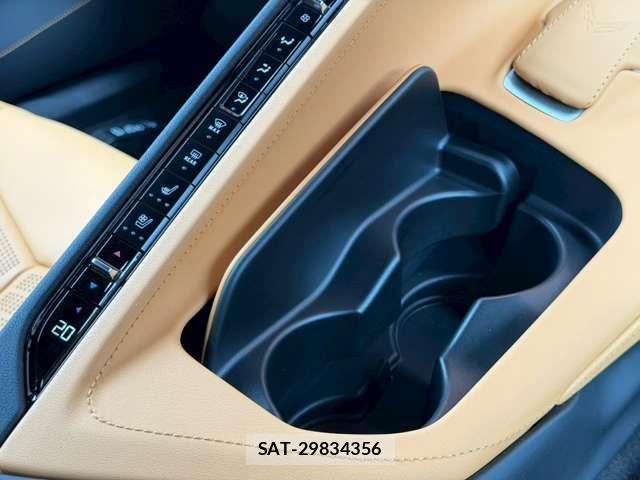 Chevrolet CORVETTE 2024-06 7499878-9